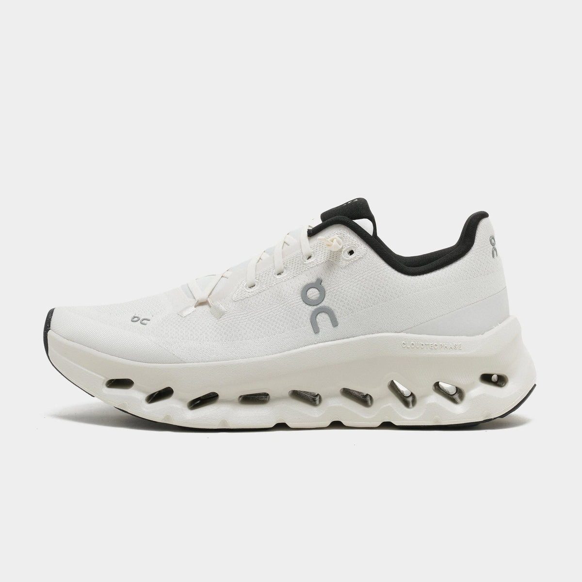 Cloudtilt Women's Image 1 - LUZACTIVE - AUSTRALIA