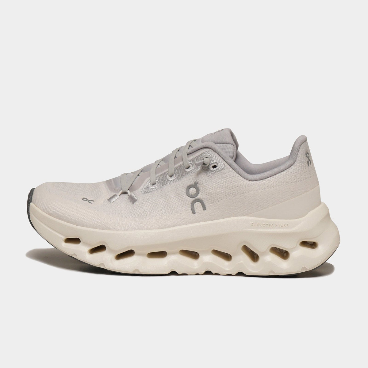 Cloudtilt Women's Image 1 - LUZACTIVE - AUSTRALIA