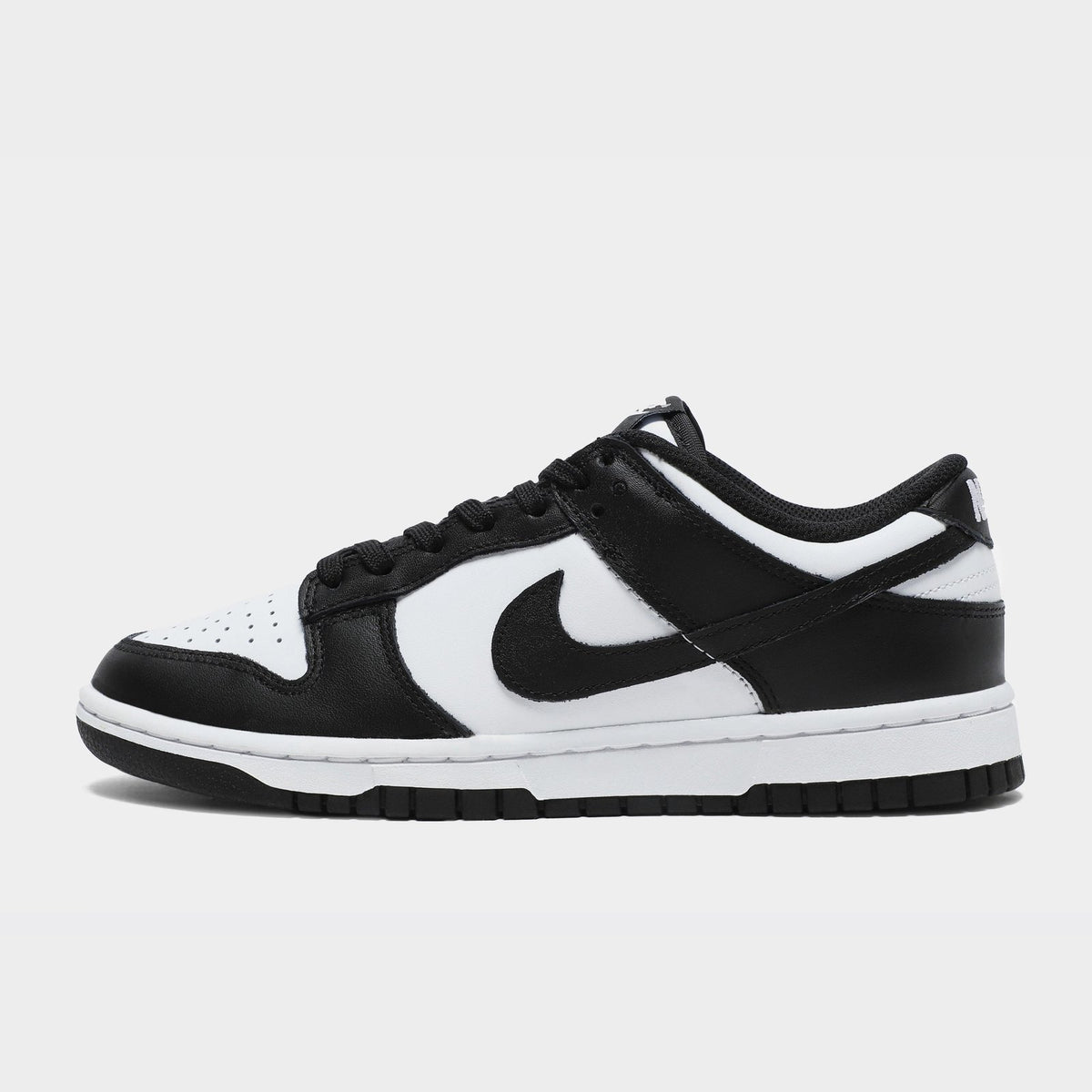 Dunk Low Women's Image 1 - LUZACTIVE - AUSTRALIA