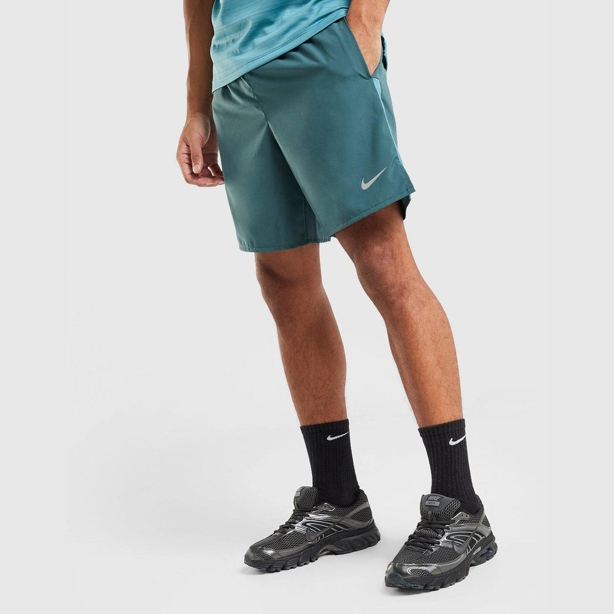 Challenger Shorts Image 1 - LUZACTIVE - AUSTRALIA