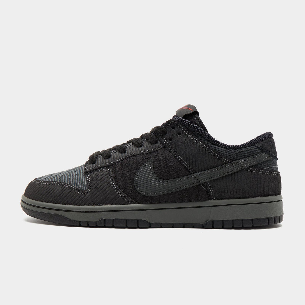 Dunk Low Image 1 - LUZACTIVE - AUSTRALIA