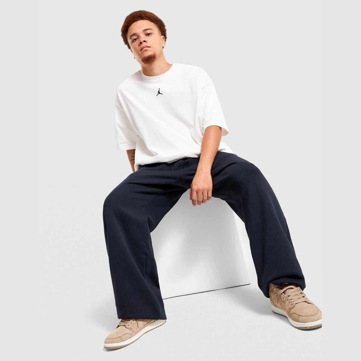 Flight Essentials Oversized T-Shirt Image 1 - LUZACTIVE - AUSTRALIA