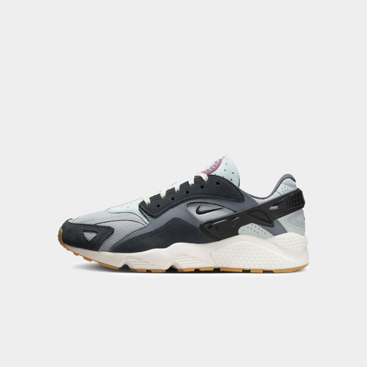 Nike Air Huarache Runner Image 1 - LUZACTIVE - AUSTRALIA