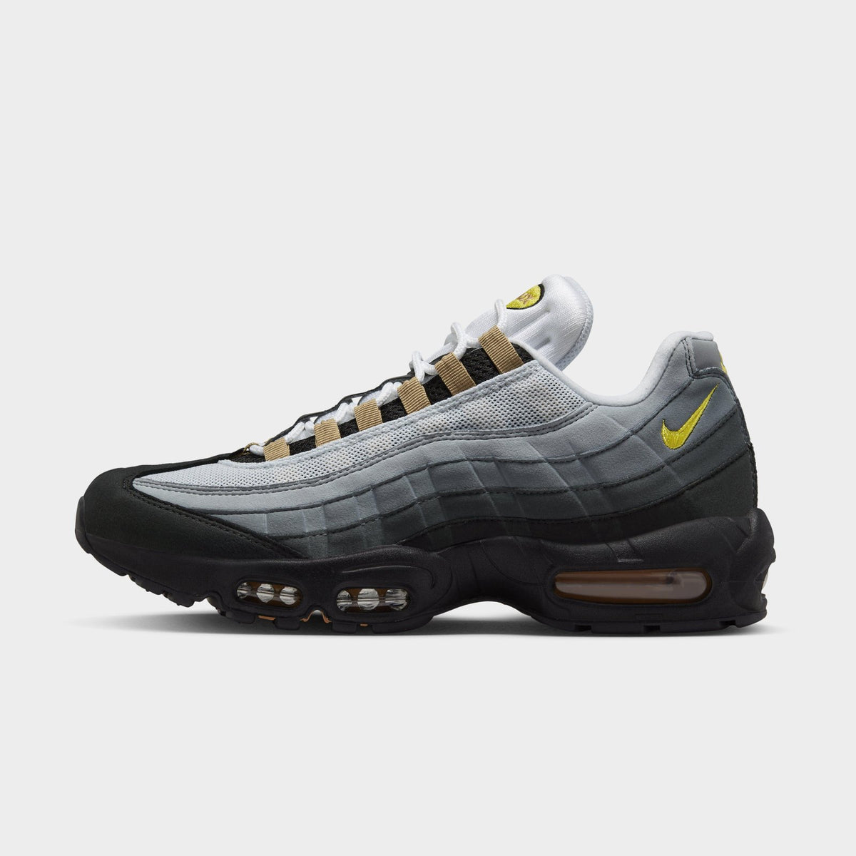 Air Max 95 Essential Image 1 - LUZACTIVE - AUSTRALIA