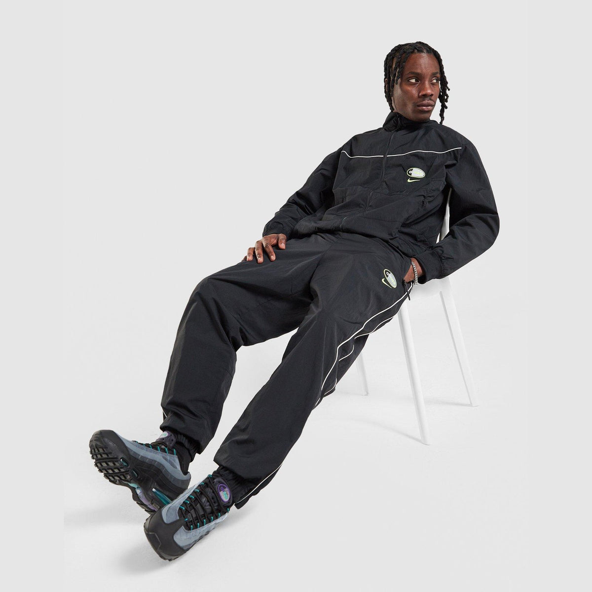Air Max 95 Woven Track Pants Image 1 - LUZACTIVE - AUSTRALIA