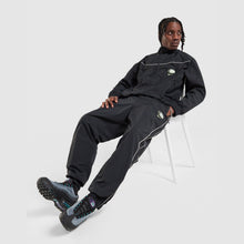 Air Max 95 Woven Track Pants Image 1 - LUZACTIVE - AUSTRALIA