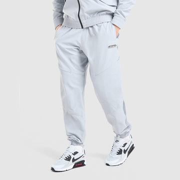 Air Max Woven Cargo Pants Image 2 - LUZACTIVE - AUSTRALIA
