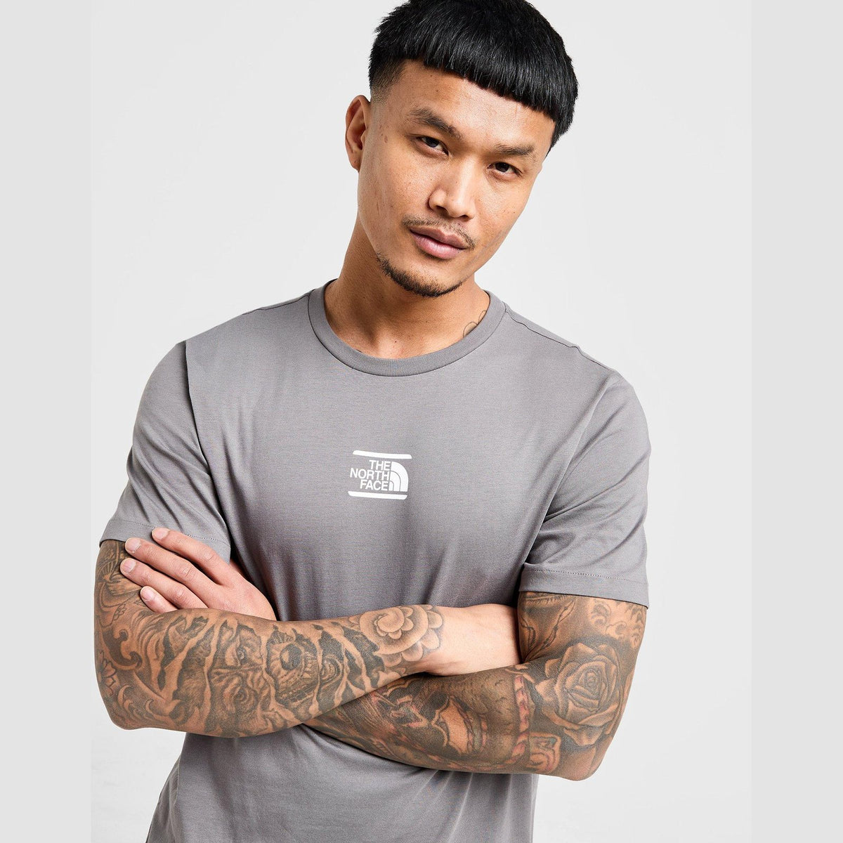 Centre Logo T-Shirt Image 1 - LUZACTIVE - AUSTRALIA