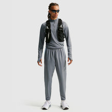 Challenger Dri-FIT Woven Running Pants Image 1 - LUZACTIVE - AUSTRALIA