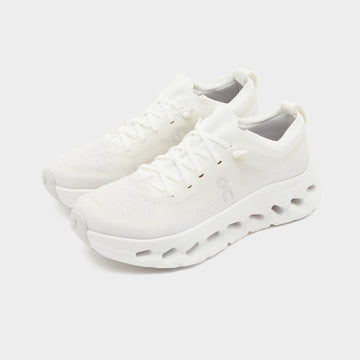 Cloudtilt Moon Women's Image 2 - LUZACTIVE - AUSTRALIA