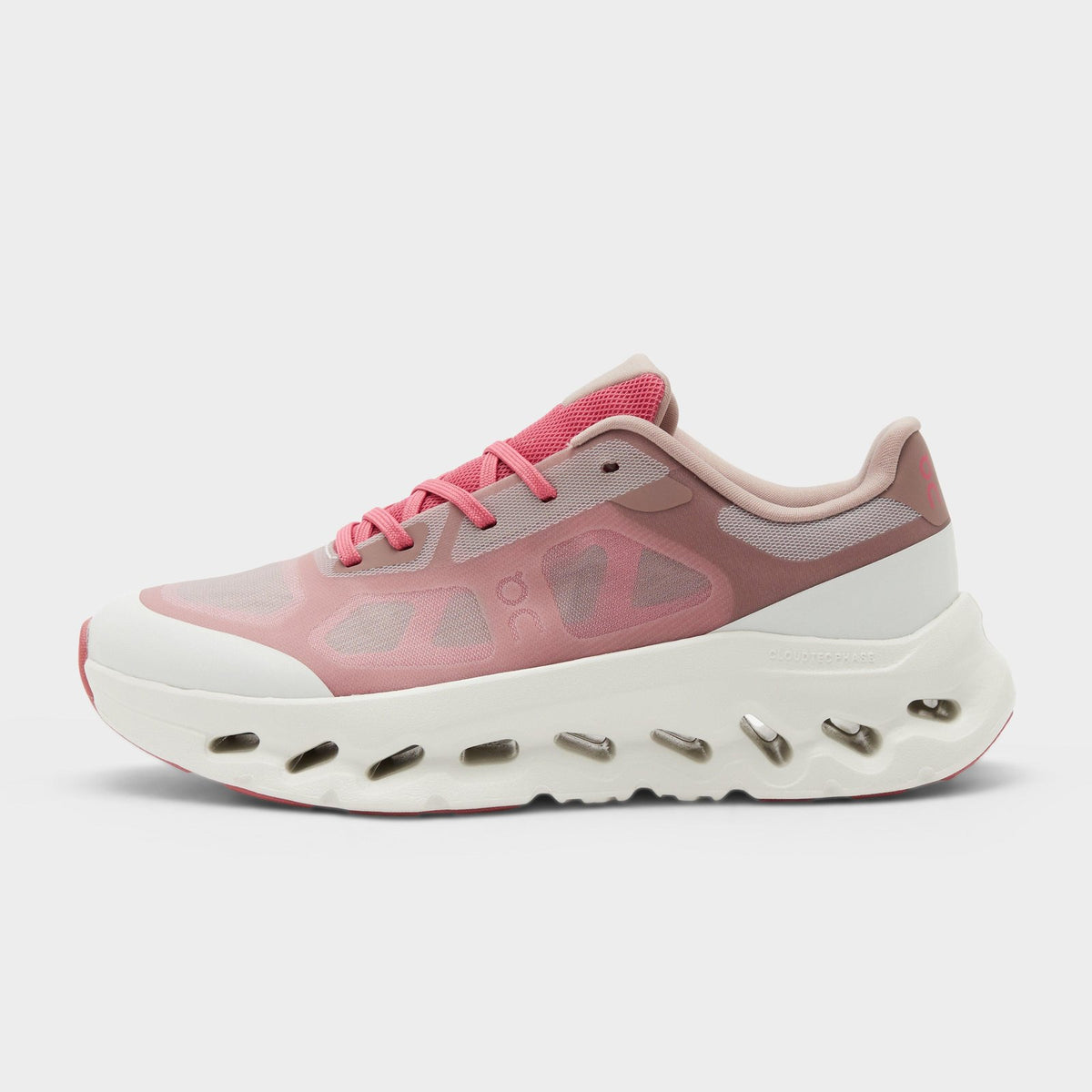 Cloudtilt Remix Women's Image 1 - LUZACTIVE - AUSTRALIA
