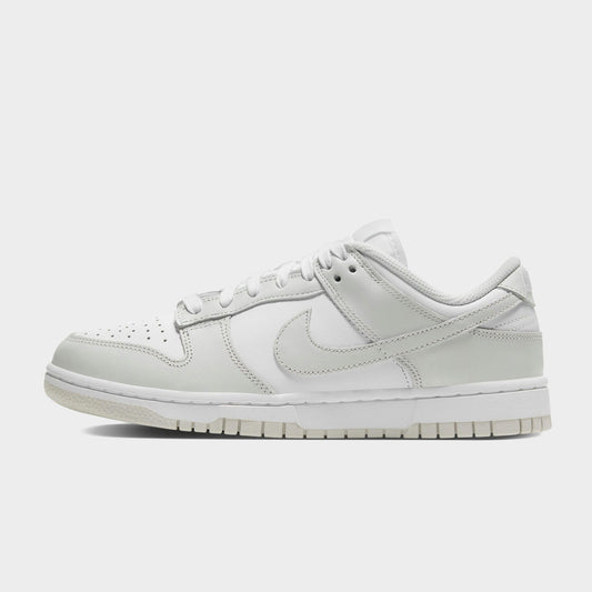 Dunk Low Women's Image 1 - LUZACTIVE - AUSTRALIA