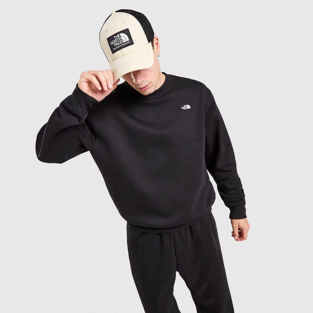 Essential Relaxed Crew Sweatshirt Image 1 - LUZACTIVE - AUSTRALIA