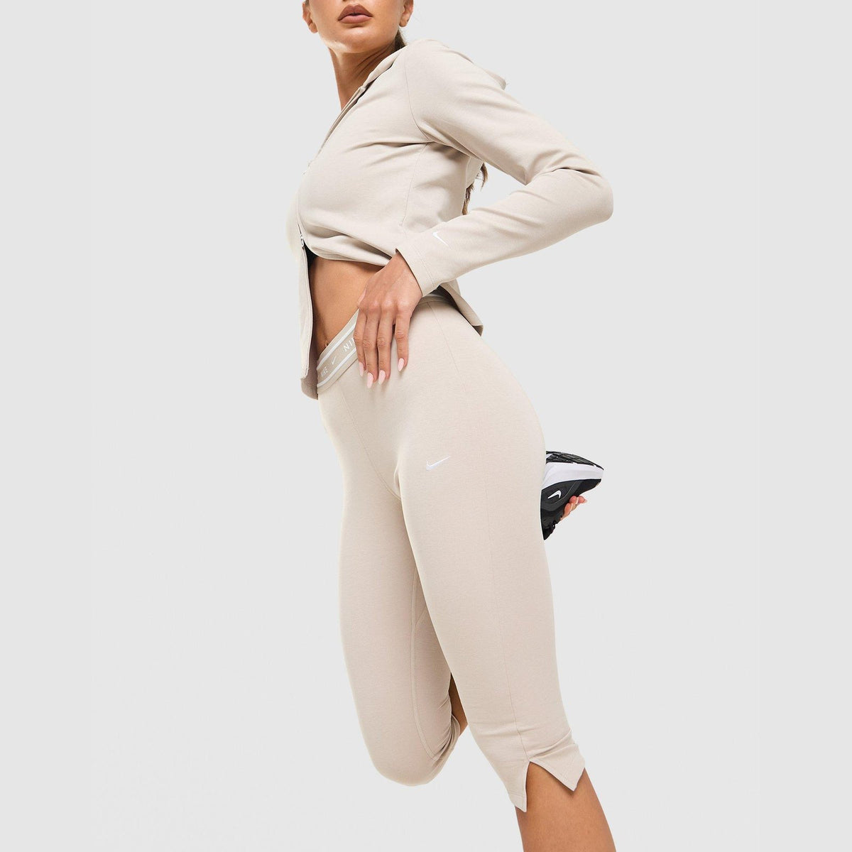 Essential Sportswear Chill Knit Capri Leggings Image 1 - LUZACTIVE - AUSTRALIA