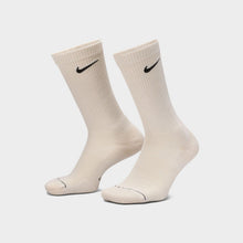Everyday Elevated Crew Socks (3 Pairs) Image 1 - LUZACTIVE - AUSTRALIA