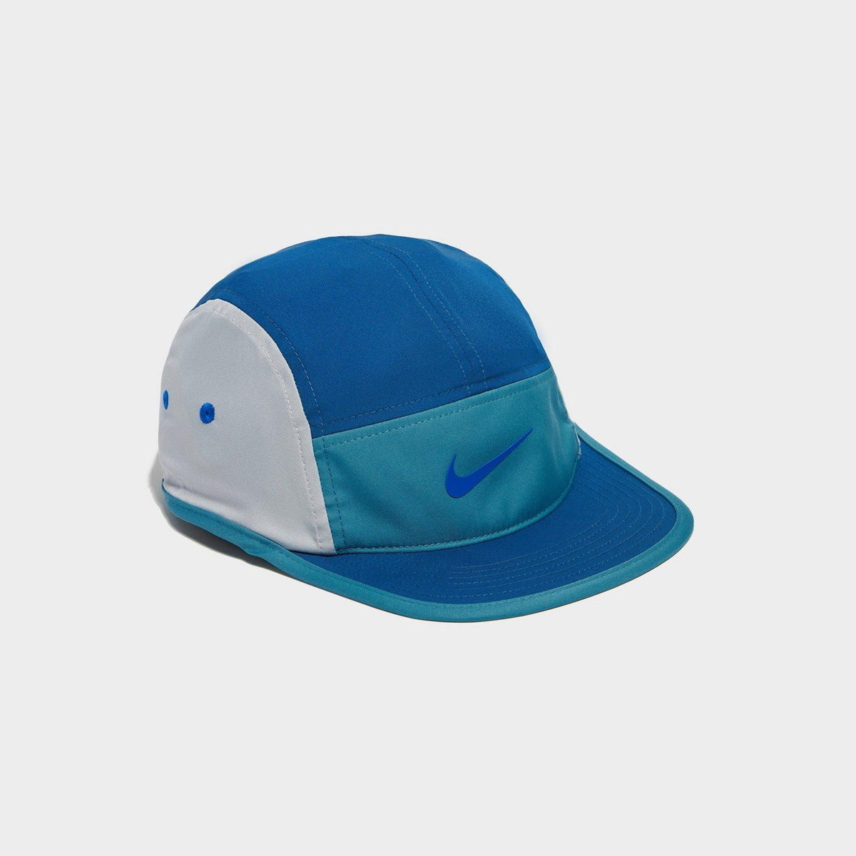 Fly Dri-FIT Swoosh Cap Image 1 - LUZACTIVE - AUSTRALIA