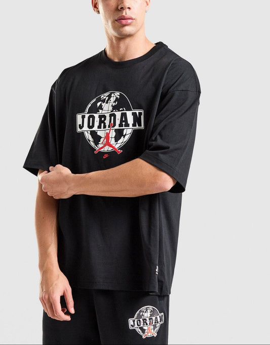 Globe T-Shirt Image 1 - LUZACTIVE - AUSTRALIA