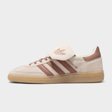 Handball Spezial LT Women's Image 1 - LUZACTIVE - AUSTRALIA