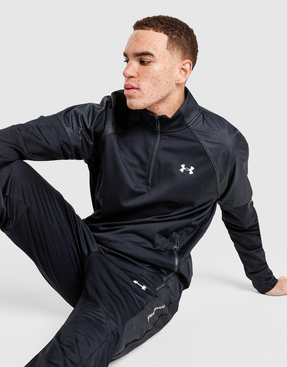 Brawl 1/4 Zip Sweatshirt Image 1 - LUZACTIVE - AUSTRALIA