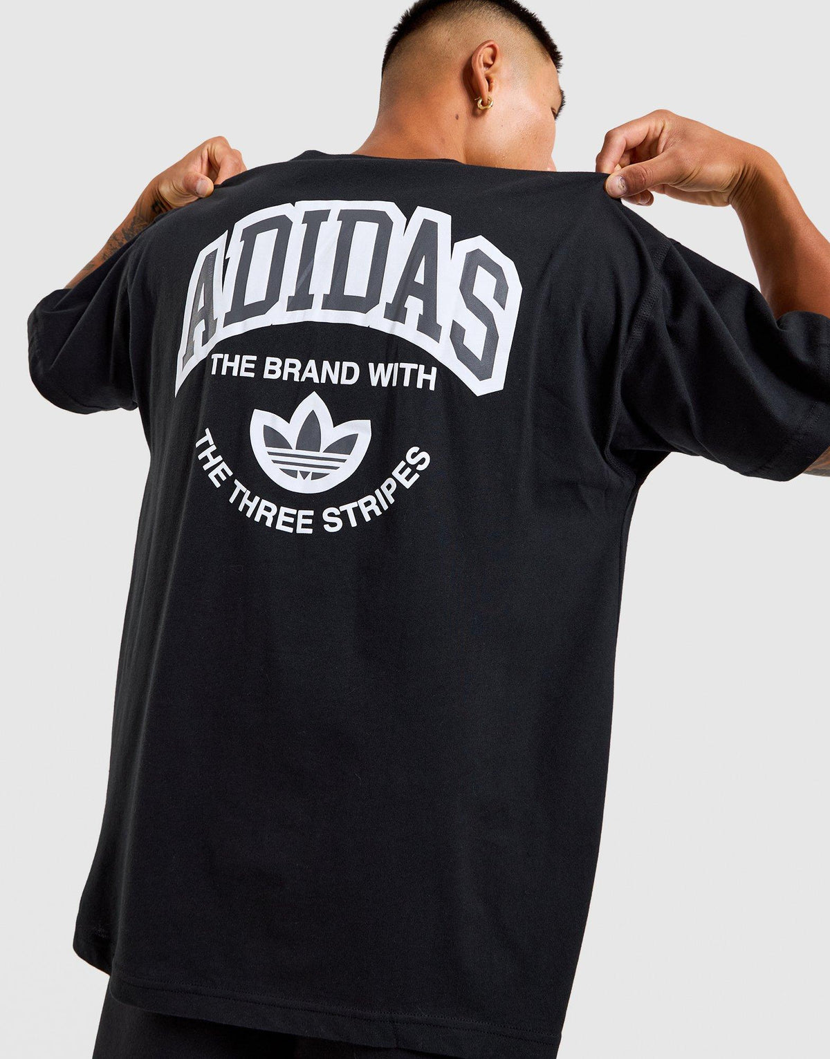 Varsity T-Shirt Image 1 - LUZACTIVE - AUSTRALIA