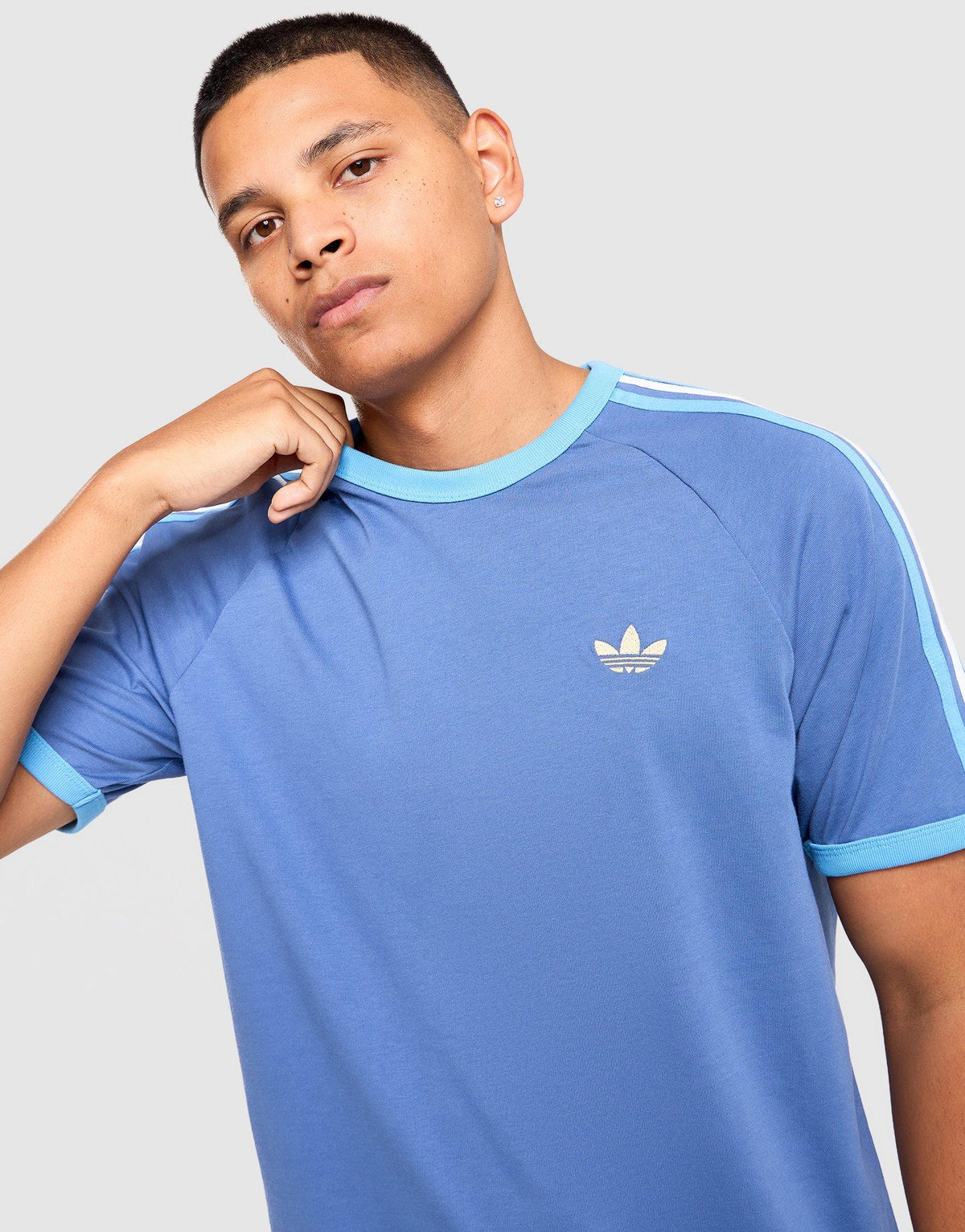 Argentina 3-Stripes Football T-Shirt Image 1 - LUZACTIVE - AUSTRALIA