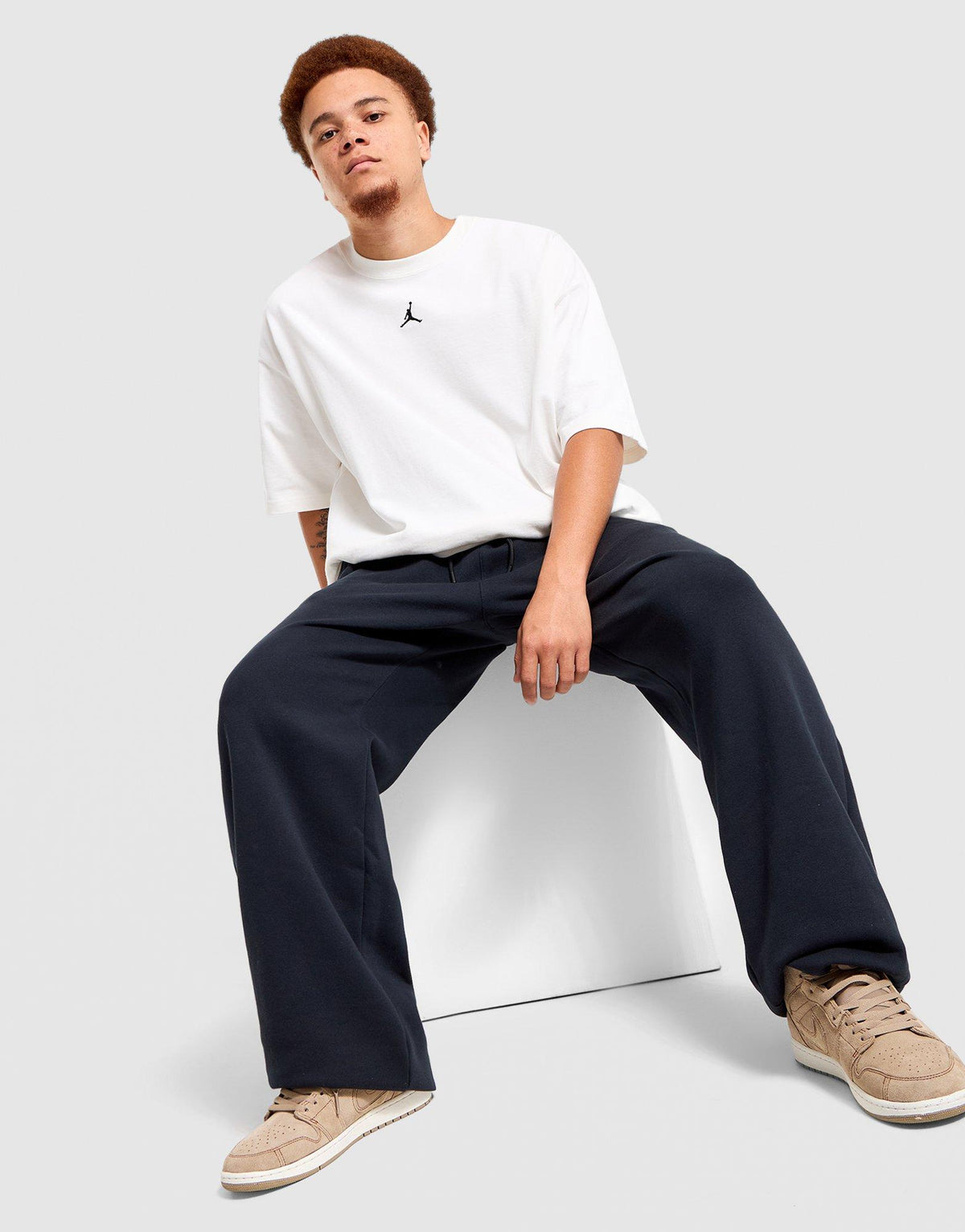 Flight Essentials Oversized T-Shirt Image 1 - LUZACTIVE - AUSTRALIA