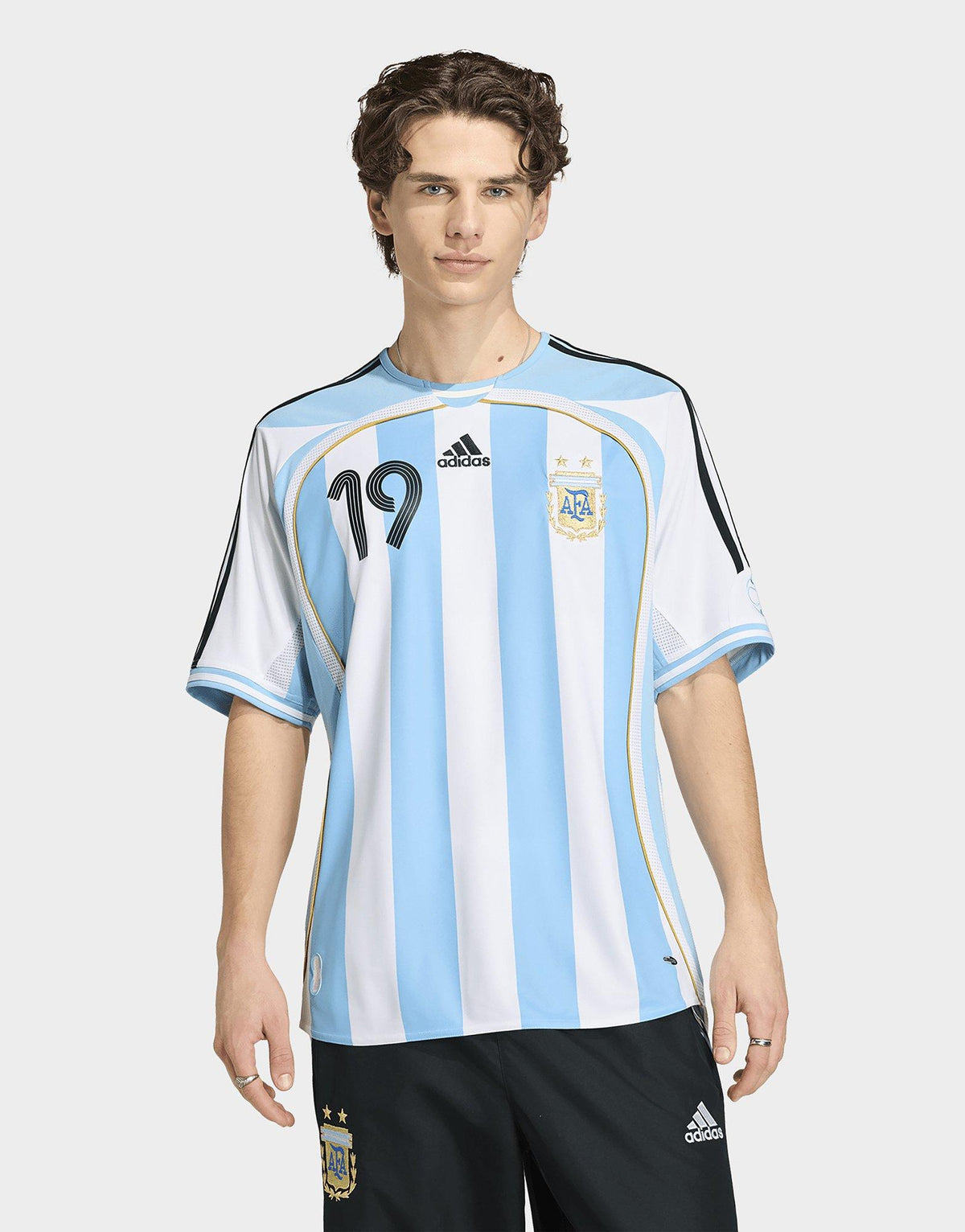 Argentina 'Messi ' Home Retro Shirt Image 1 - LUZACTIVE - AUSTRALIA