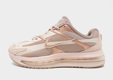 Air Max Metro Women's Image 1 - LUZACTIVE - AUSTRALIA