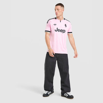 Juventus 2026/27 Away Shirt Image 2 - LUZACTIVE - AUSTRALIA