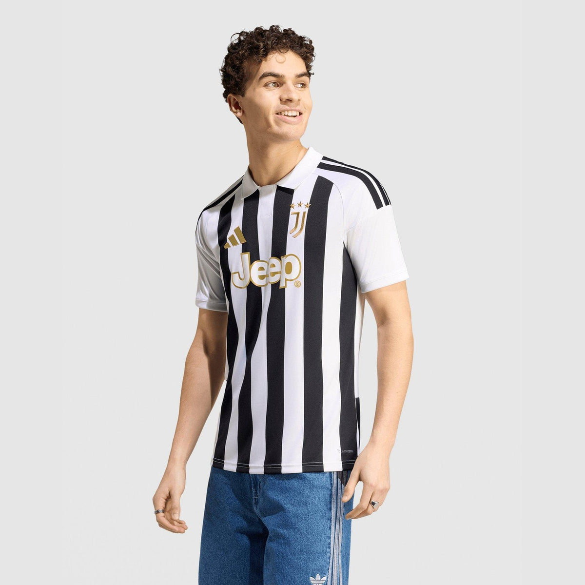Juventus 2026/27 Home Shirt Image 1 - LUZACTIVE - AUSTRALIA