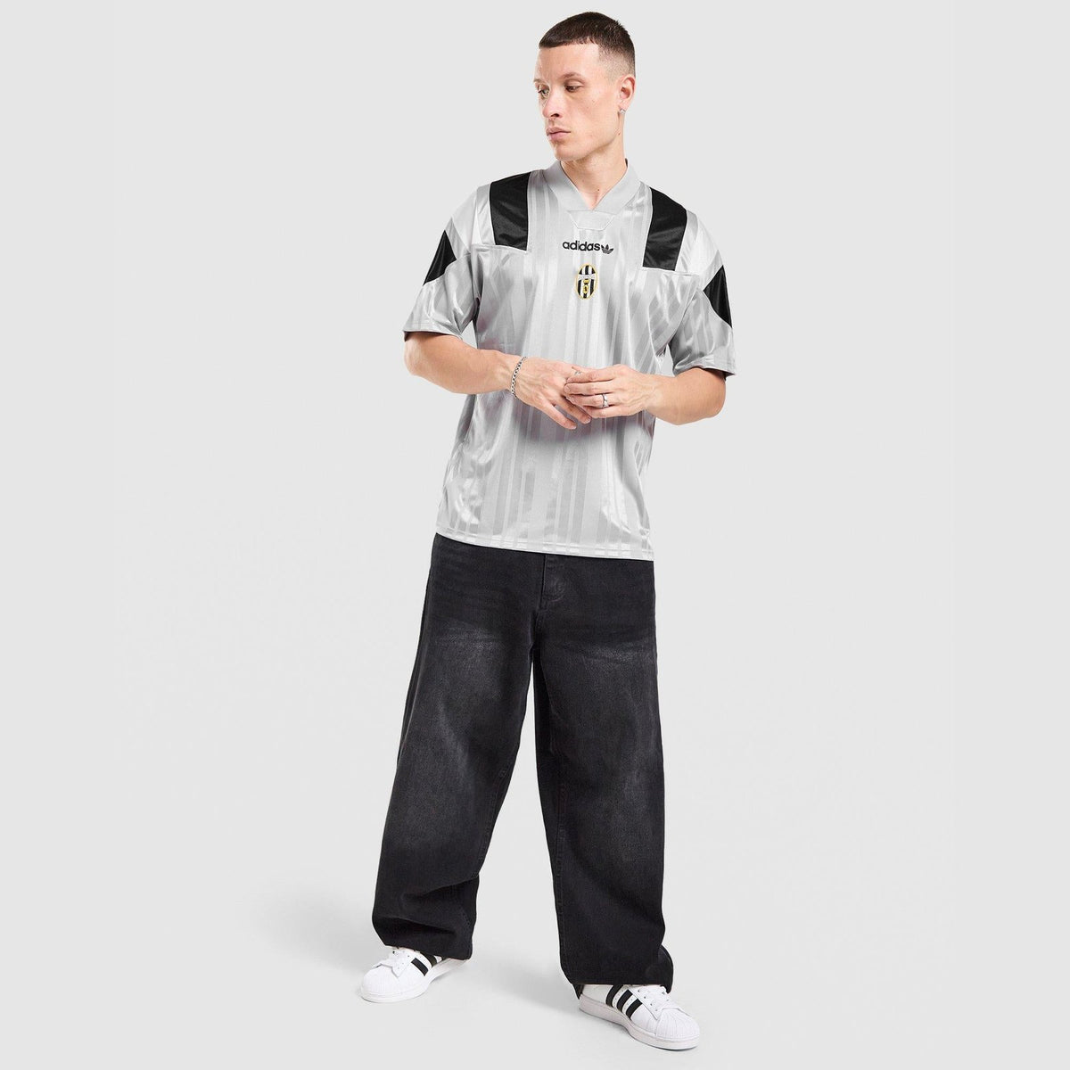 Juventus EQT Shirt Image 1 - LUZACTIVE - AUSTRALIA