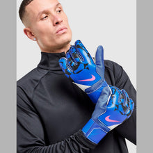 Match Goalkeeper Gloves Image 1 - LUZACTIVE - AUSTRALIA