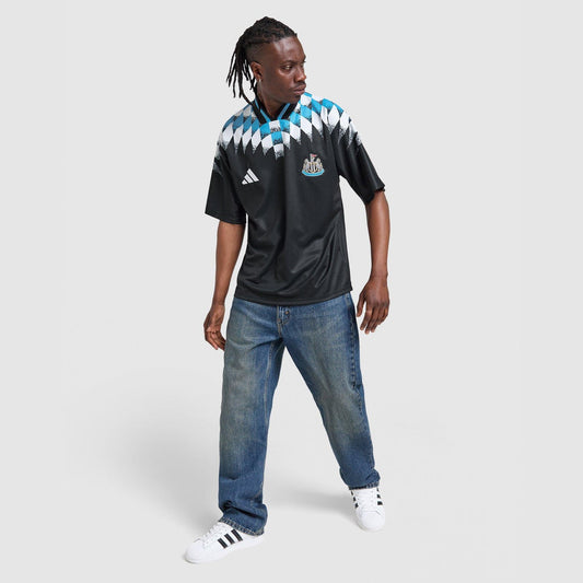 Newcastle United FC Stadium Shirt Image 1 - LUZACTIVE - AUSTRALIA