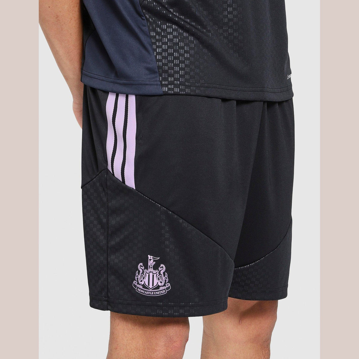 Newcastle United FC Tiro 26 Training Shorts Image 1 - LUZACTIVE - AUSTRALIA