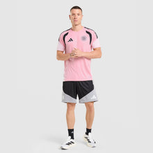 Newcastle United Tiro 26 Training Shorts Image 1 - LUZACTIVE - AUSTRALIA