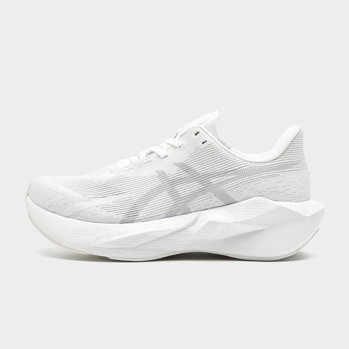 Novablast 6 Women’s Image 1 - LUZACTIVE - AUSTRALIA