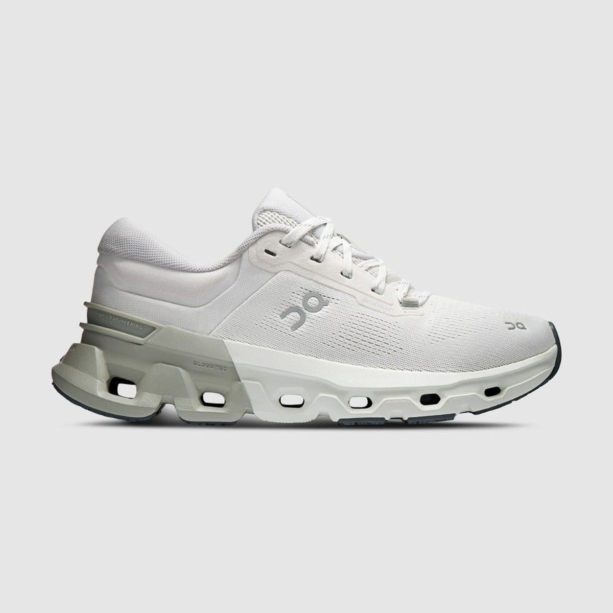 ON CLOUDFLYER 5 WOMENS Image 1 - LUZACTIVE - AUSTRALIA