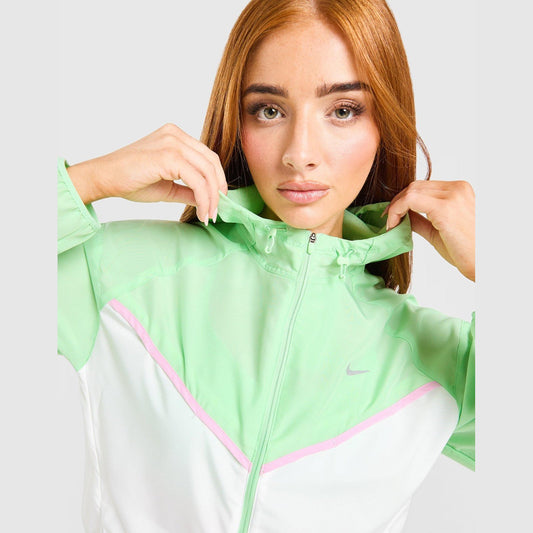 Running Tempo Windrunner Jacket Image 1 - LUZACTIVE - AUSTRALIA
