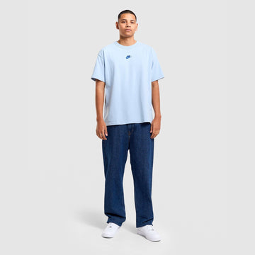 Sportswear Premium Essentials T-Shirt Image 2 - LUZACTIVE - AUSTRALIA