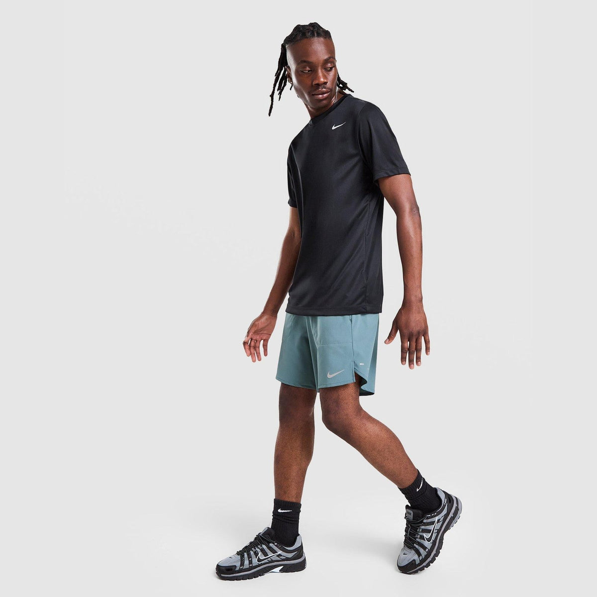 Stride Shorts Image 1 - LUZACTIVE - AUSTRALIA