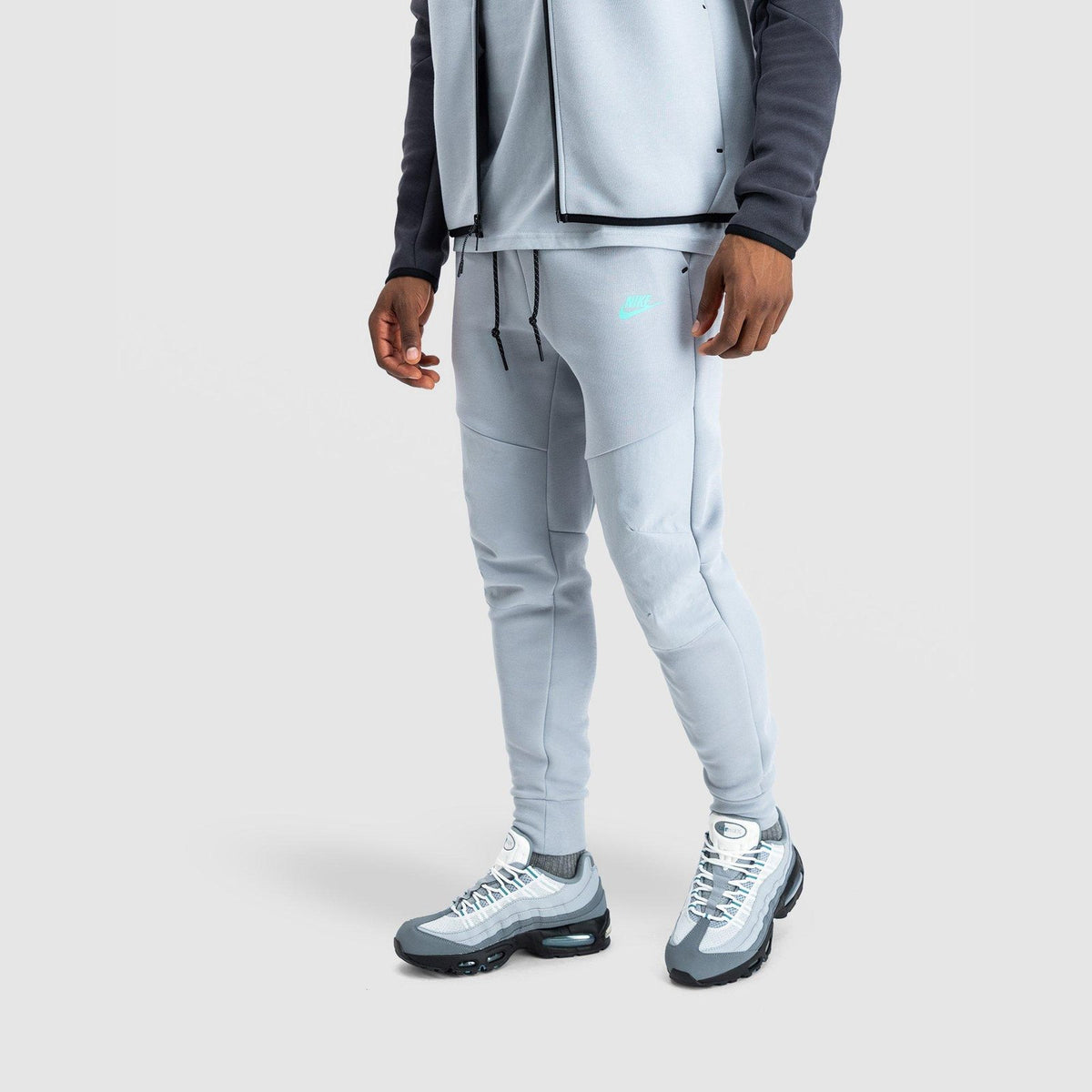 Tech Fleece Joggers Image 1 - LUZACTIVE - AUSTRALIA