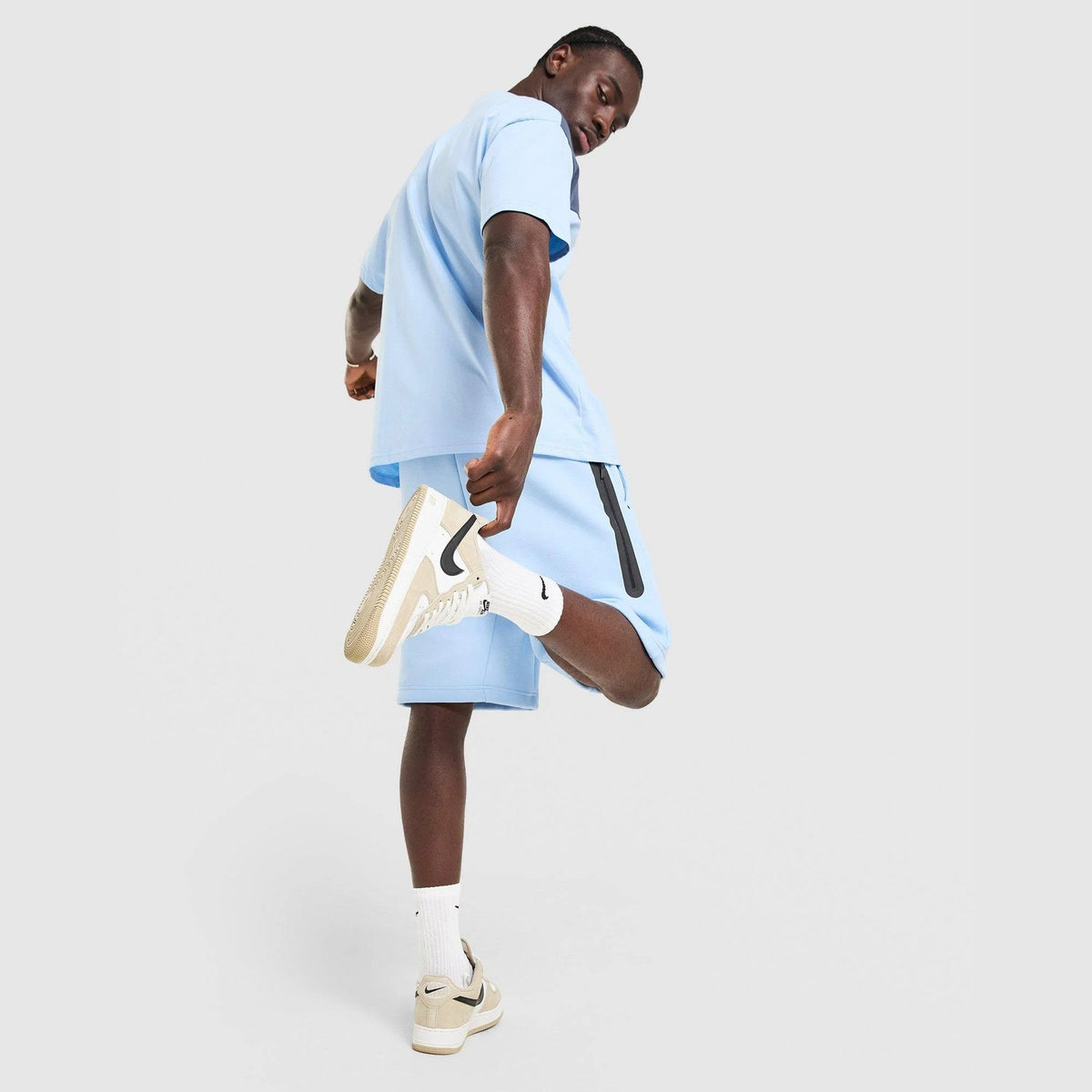 Tech Mix Shorts Image 1 - LUZACTIVE - AUSTRALIA
