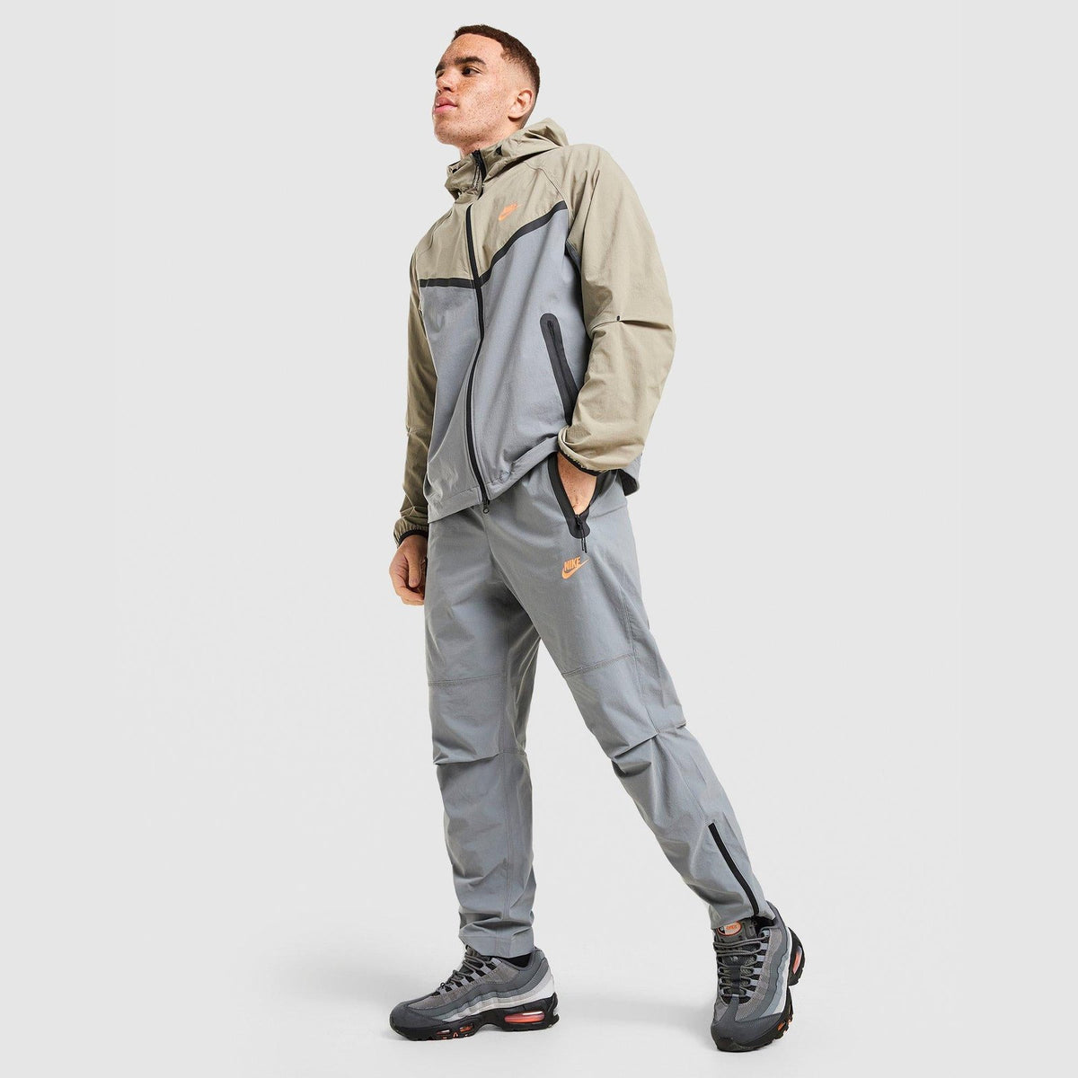 Tech Woven Pants Image 1 - LUZACTIVE - AUSTRALIA