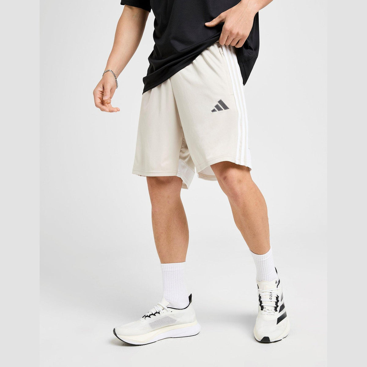 Tiro 25 Shorts Image 1 - LUZACTIVE - AUSTRALIA