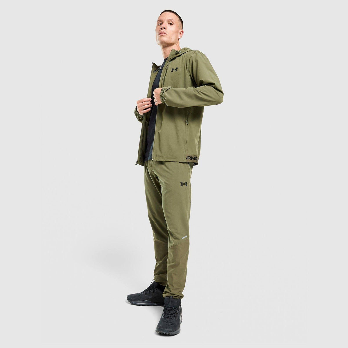 Vanish Performance Track Pants Image 1 - LUZACTIVE - AUSTRALIA