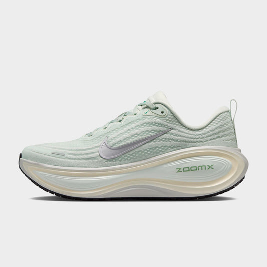 Vomero Plus Women's Image 1 - LUZACTIVE - AUSTRALIA
