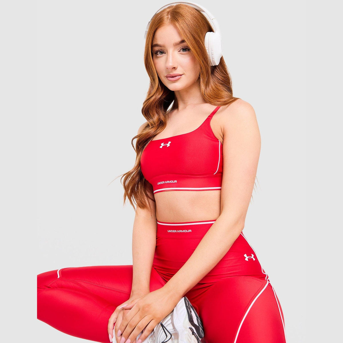 Waistband Piping Sports Bra Image 1 - LUZACTIVE - AUSTRALIA