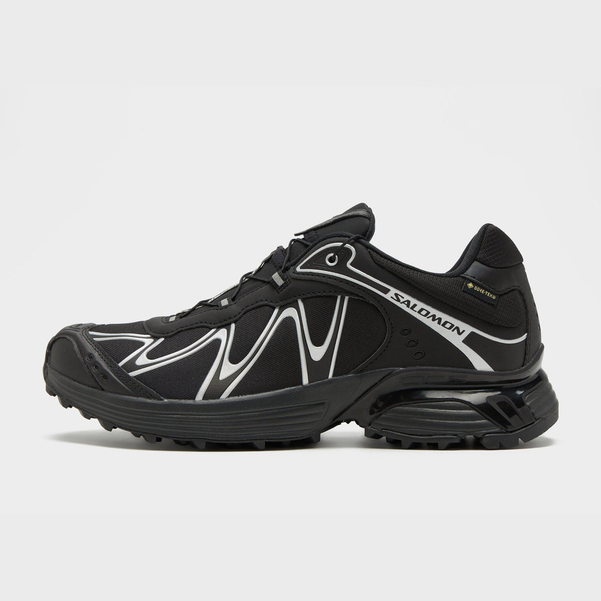 XT Whisper GORE-TEX Image 1 - LUZACTIVE - AUSTRALIA