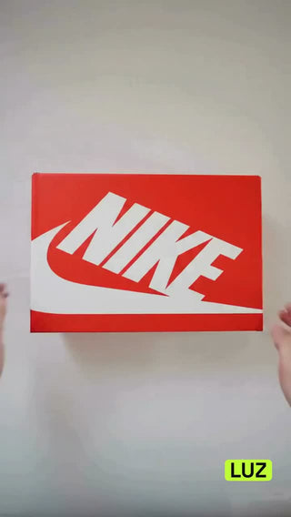 LUZActive Instagram reel: unboxing the Nike Air Max Neon