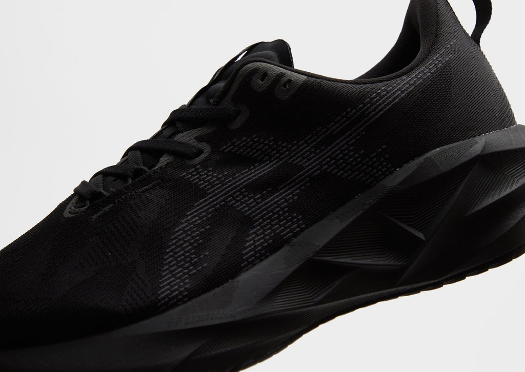 ASICS Novablast 5 image